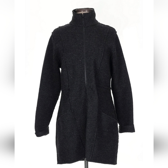 Theophilus Jackets & Blazers - Theophilus Charcoal 100% Wool Coat‎ Size Small